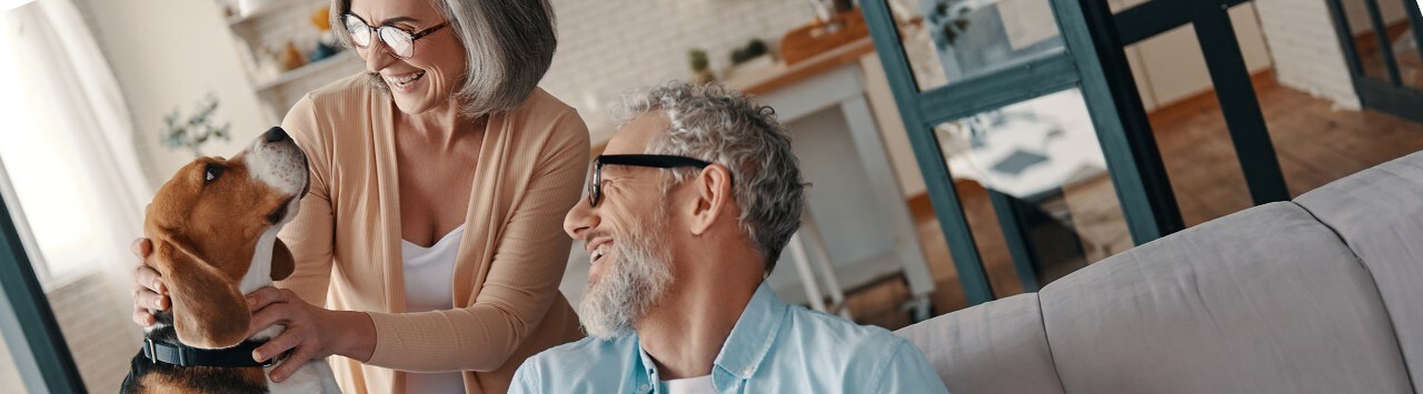 Couple discussing a Roth 401(k) account as a retirement option