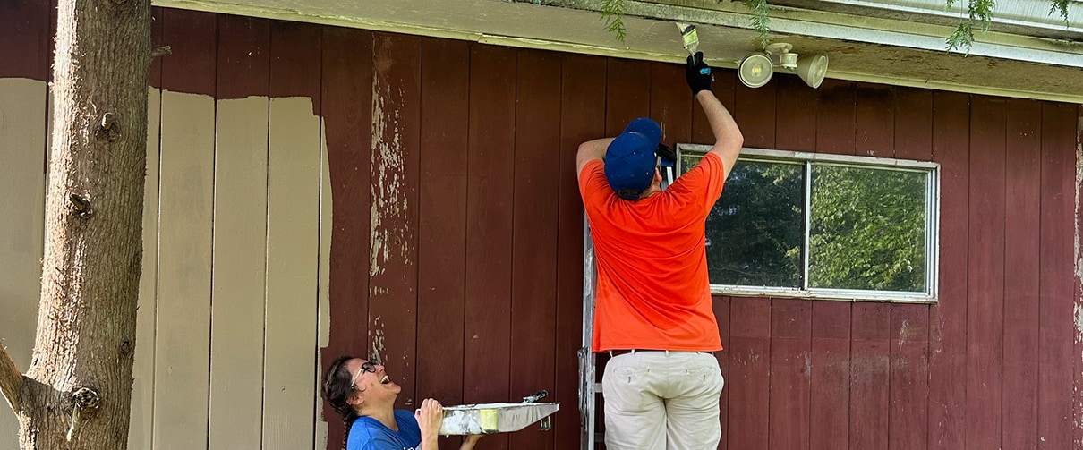 First Financial employees volunteer for NeighborLink Indy